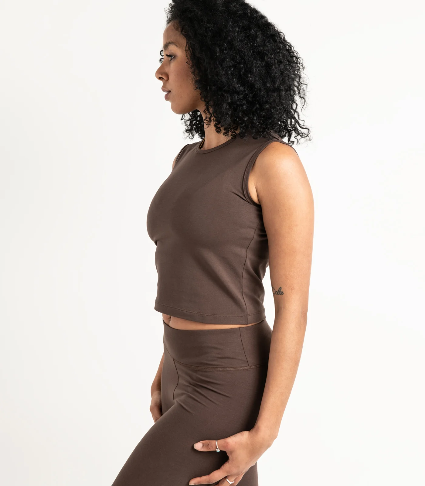 Organic Cotton Sleeveless Fitted Crop Top - Image 3
