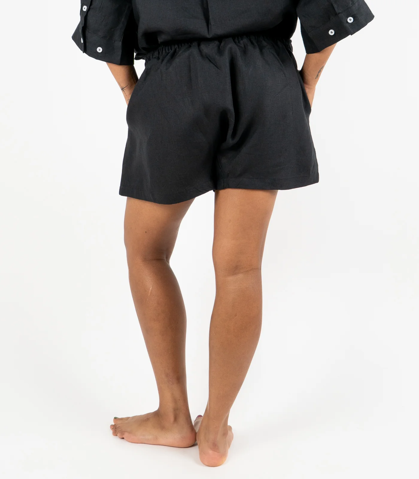 Organic Linen Boxy Lounge Shorts - Image 7